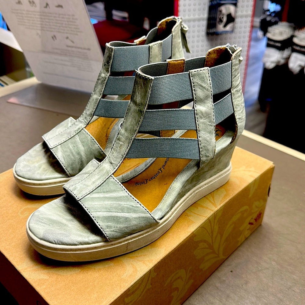 Sofft sandal 8 Med